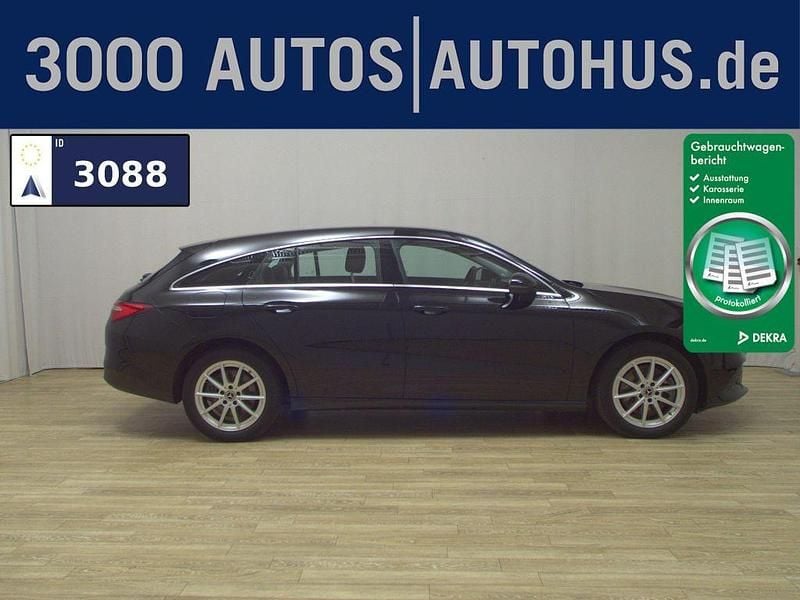 Nachtschwarz unilack Gebraucht 2021 Mercedes CLA250 Limousine | 19.780 € (Guter Preis) - Bild 1/4