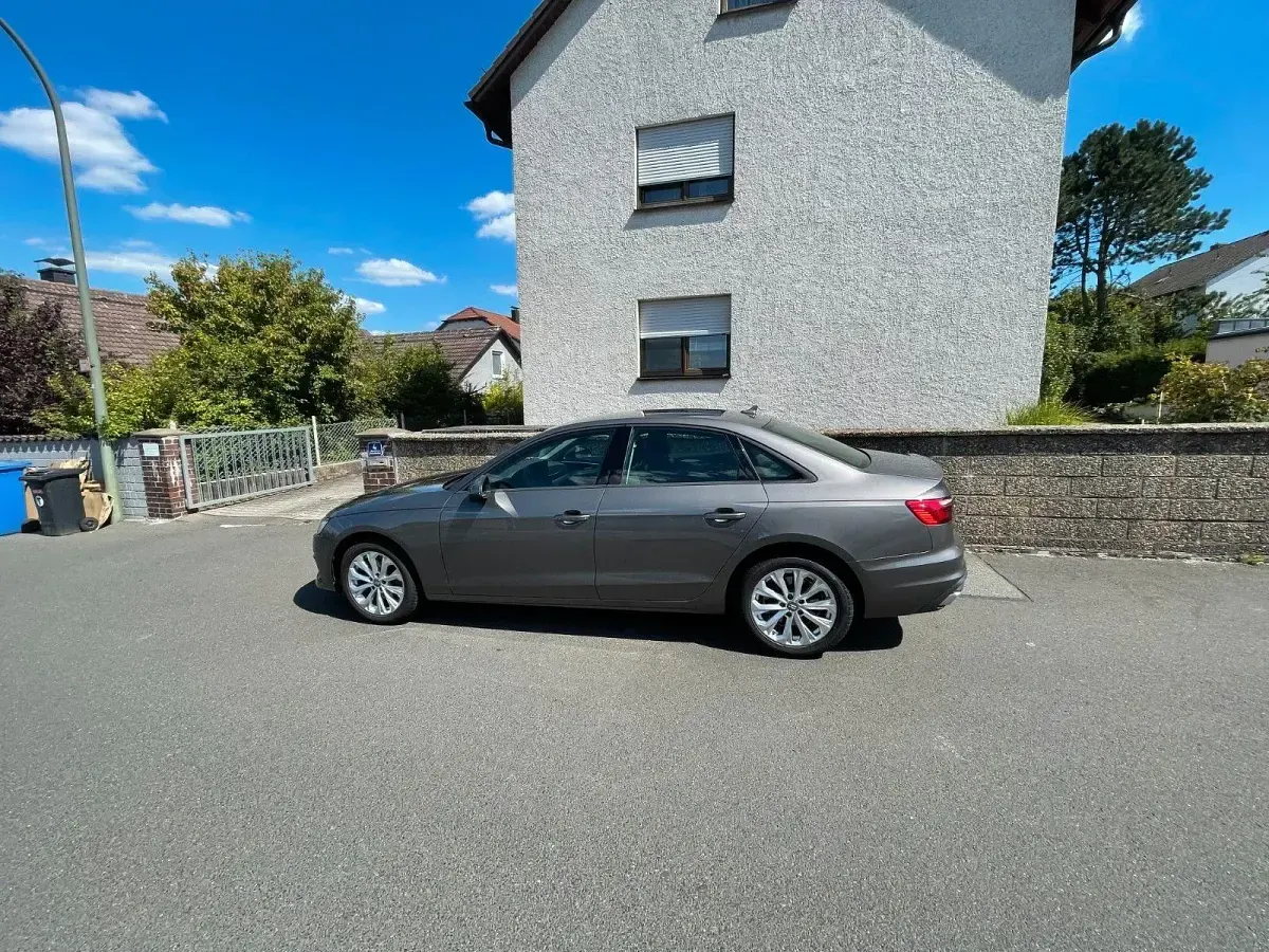 Gebraucht Audi A4 Comfort 150 PS (110 kW) 2019 Grau Limousine