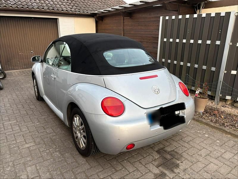 Gebraucht VW New Beetle Highline 101 PS (74 kW) 2005 Silber Kleinwagen