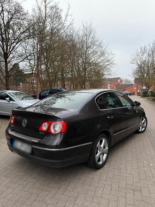 Gebraucht VW Passat Highline 170 PS (125 kW) 2007 Andere farben Limousine