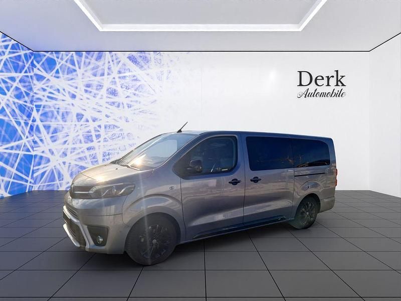 Gebraucht Toyota Proace Verso Executive 177 PS (130 kW) 2023 Grau Kombi