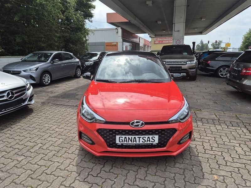 Gebraucht Hyundai i20 YES! 101 PS (74 kW) 2019 Rot Limousine