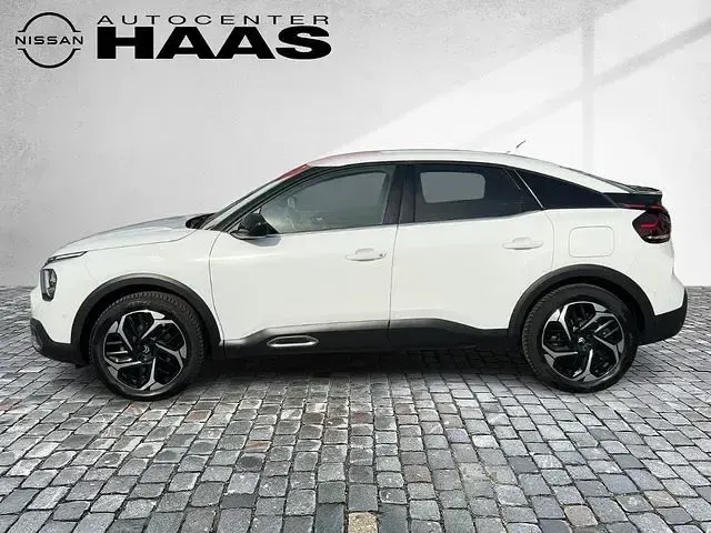 Gebraucht Citroën C4 PureTech 131 PS (96 kW) 2023 Lack weiss banquise/typ aussenverkleidun SUV