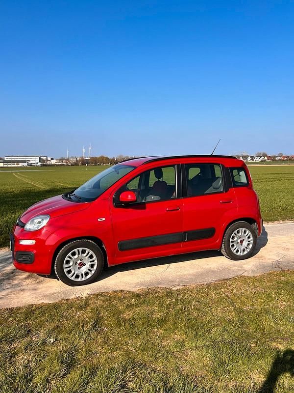 Gebraucht Fiat Panda 55 PS (40 kW) 2012 Rot Kleinwagen