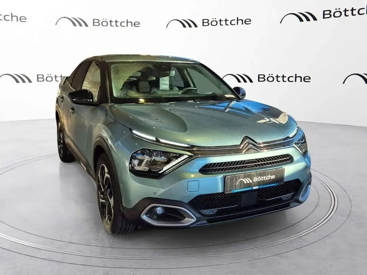Gebraucht Citroën C4 PureTech 131 PS (96 kW) 2023 Lackierung olbia blau/typ aussenverkleidung metalliclackierung Limousine