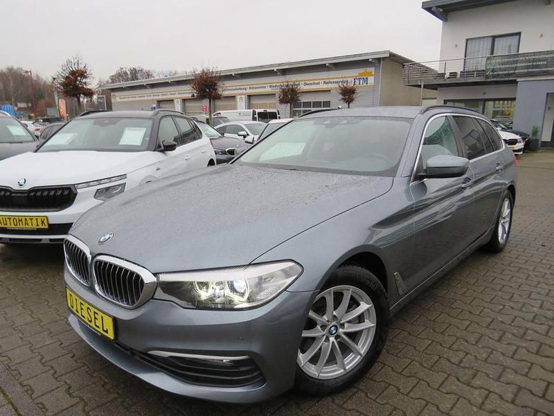 Bluestone Gebraucht 2020 BMW 520 Kombi | 24.990 € (Guter Preis) - Bild 1/4