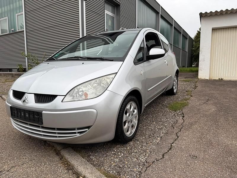 Silber Gebraucht 2005 Mitsubishi Colt Kleinwagen | 1.599 € - Bild 1/4