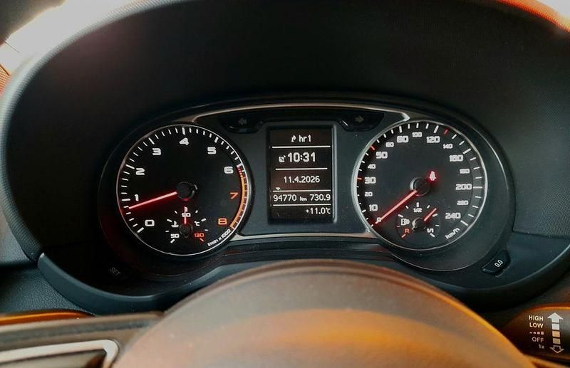 Gebraucht Audi A1 Sportback Design 125 PS (91 kW) 2015 Schwarz Kleinwagen