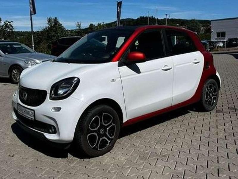 Cadmium red Gebraucht 2016 Smart ForFour Basis Kleinwagen | 9.970 € (Fairer Preis) - Bild 1/4