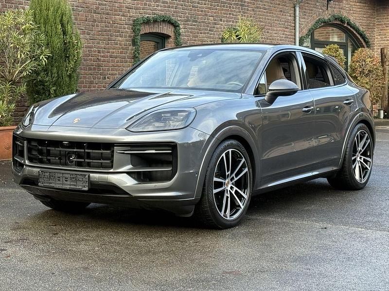 Gebraucht Porsche Cayenne Chrono 354 PS (260 kW) 2024 Grau SUV