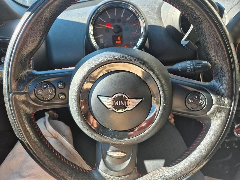 Gebraucht Mini John Cooper Works 211 PS (155 kW) 2013 Schwarz Kleinwagen