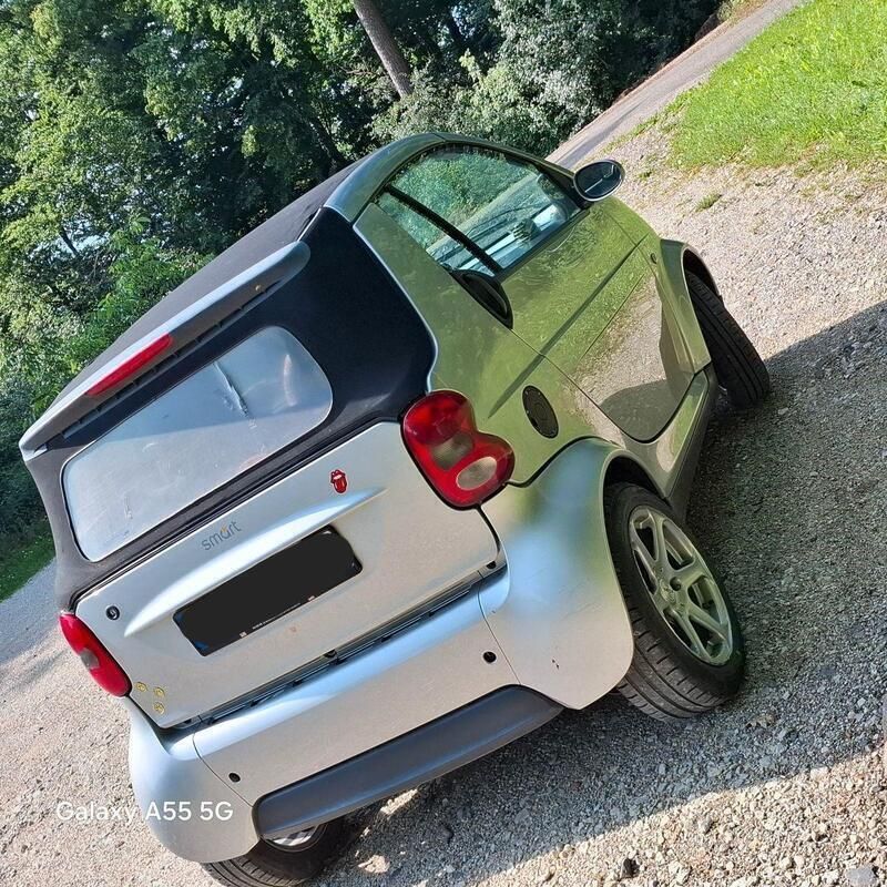 Silber Gebraucht 2002 Smart ForTwo Cabrio Passion Cabrio | 3.000 € (Teuer) - Bild 1/4