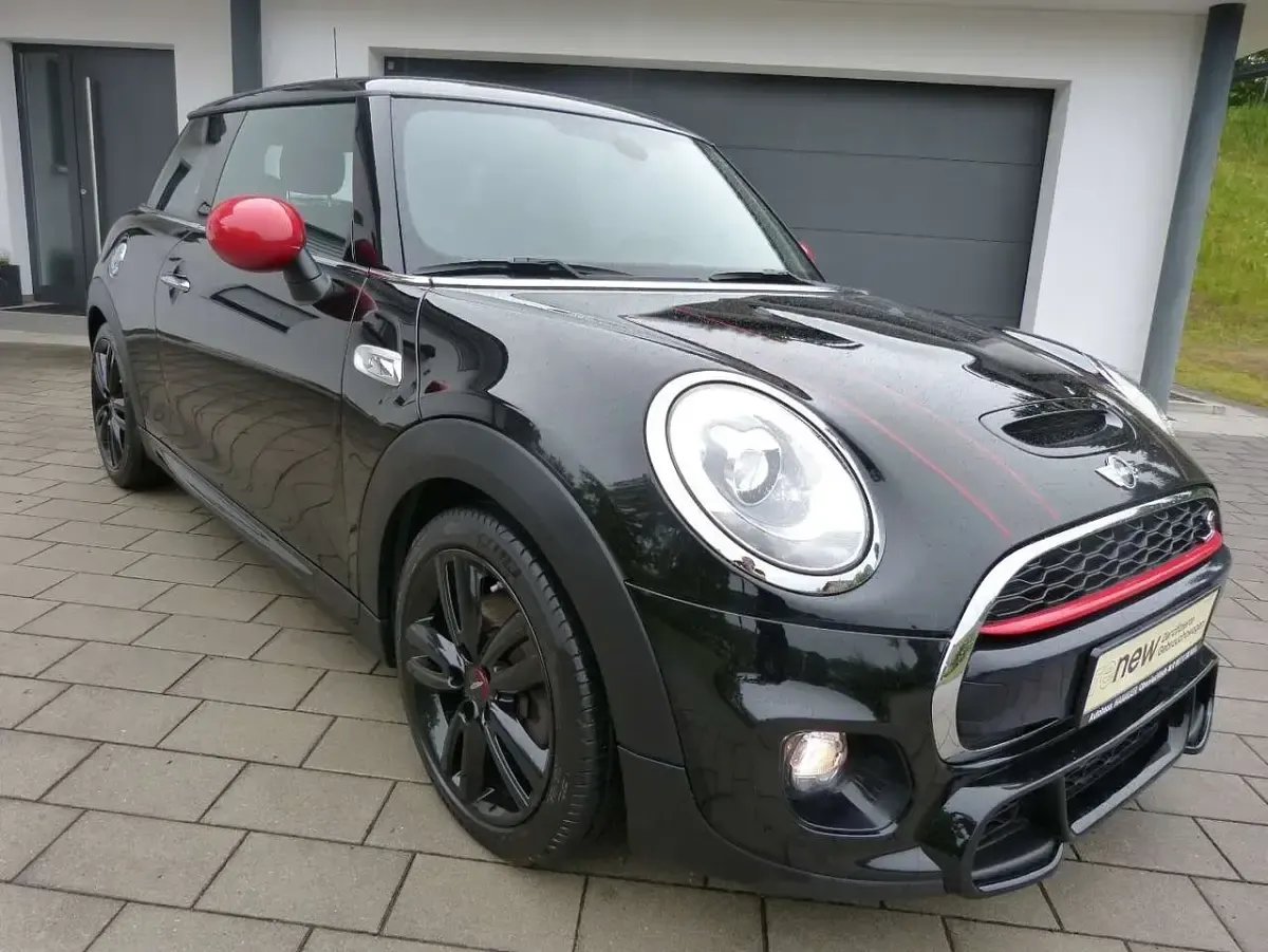 Gebraucht Mini John Cooper Works 192 PS (141 kW) 2017 Midnight black metallic Kleinwagen