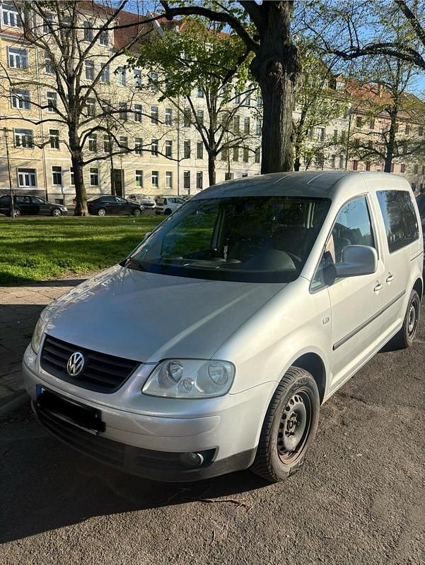 Second-hand VW Caddy Life 105 CP (77 kW) 2007 Argintiu Monovolum