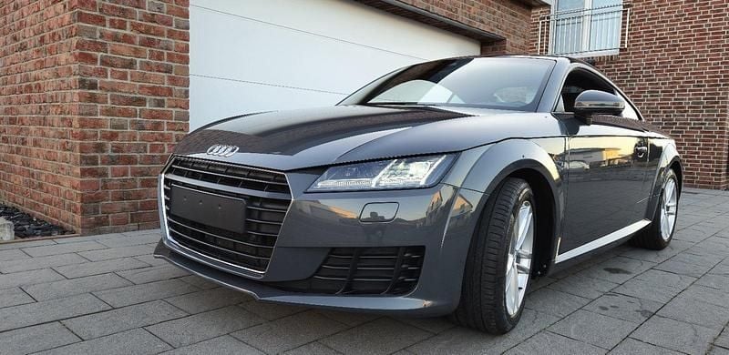 Gebraucht Audi TT Competition 184 PS (135 kW) 2015 Grau Coupé