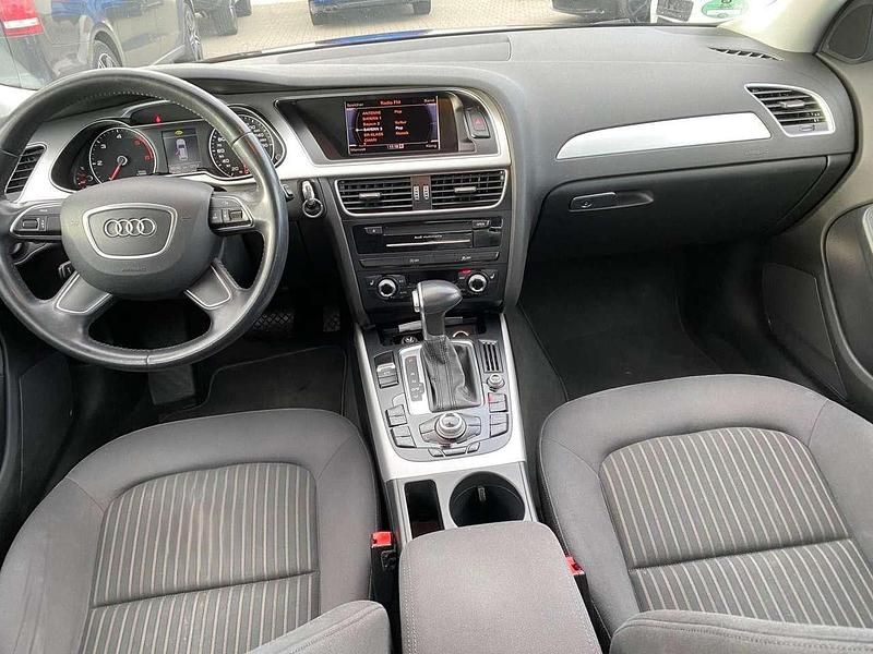 Second-hand Audi A4 Ambiente 190 CP (139 kW) 2015 Negru Break