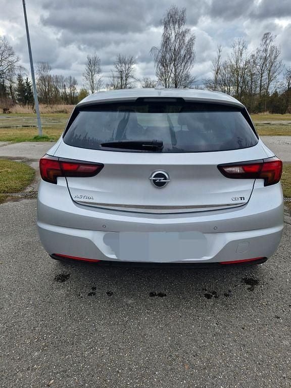 Gebraucht Opel Astra Innovation 110 PS (80 kW) 2017 Silber Limousine