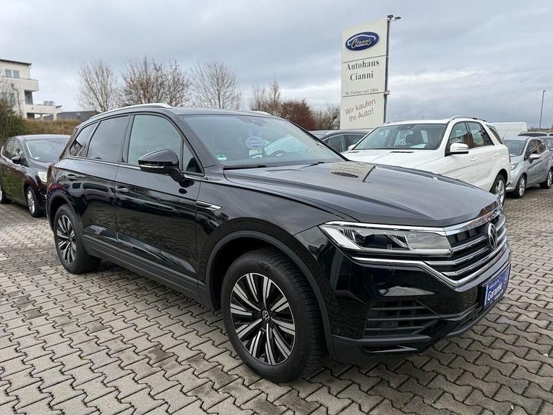 Gebraucht VW Touareg 340 PS (250 kW) 2022 Mythos black SUV