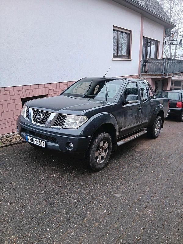 Gebraucht Nissan Navara 170 PS (125 kW) 2009 Andere farben Abholung