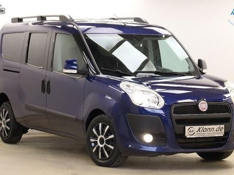 Gebraucht Fiat Doblò 90 PS (66 kW) 2012 Blau Van / Kleinbus