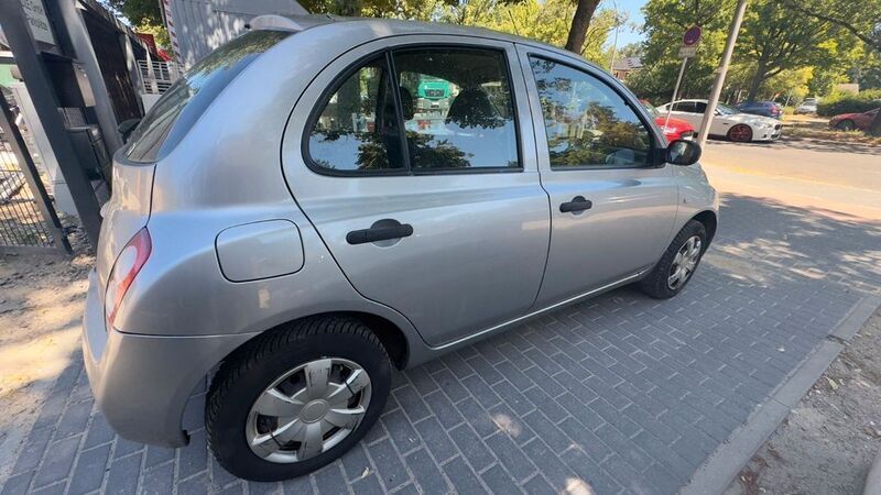 Grau Gebraucht 2004 Nissan Micra City Kleinwagen | 1.950 € (Guter Preis) - Bild 1/4