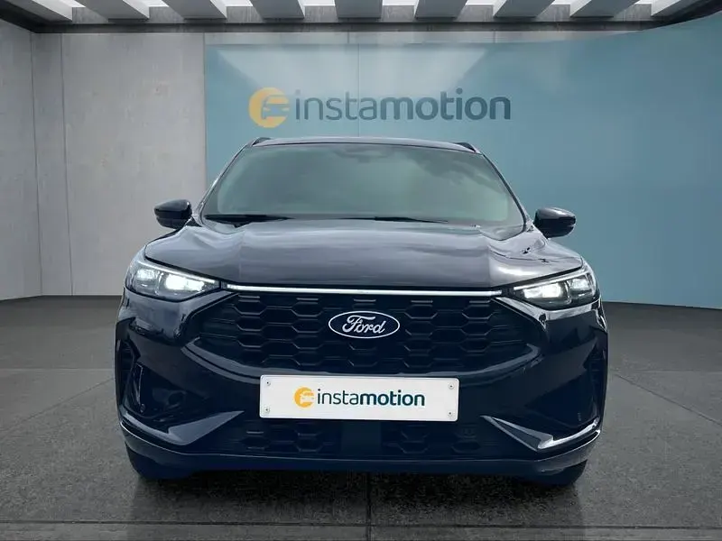 Gebraucht Ford Kuga ST-Line 186 PS (136 kW) 2025 Schwarz SUV