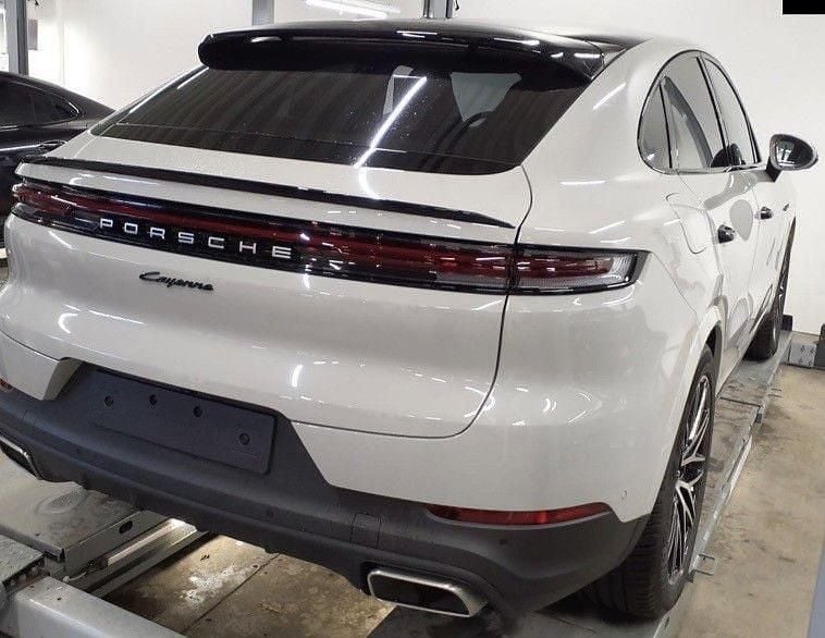 Kreide Gebraucht 2024 Porsche Cayenne E-Hybrid Coupe Coupé | 97.999 € (Superpreis) - Bild 1/4