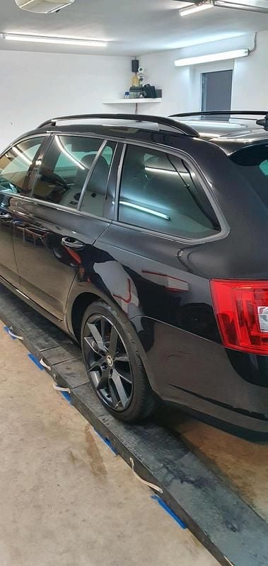 Gebraucht Skoda Octavia RS 184 PS (135 kW) 2016 Schwarz Kleinwagen