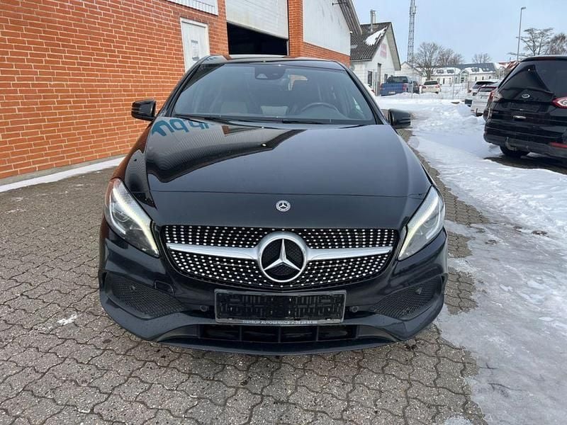 Gebraucht Mercedes A200 AMG line 136 PS (100 kW) 2017 Schwarz Limousine