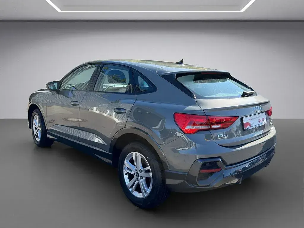 Gebraucht Audi Q3 Sportback Basis 245 PS (180 kW) 2022 Chronosgrau SUV