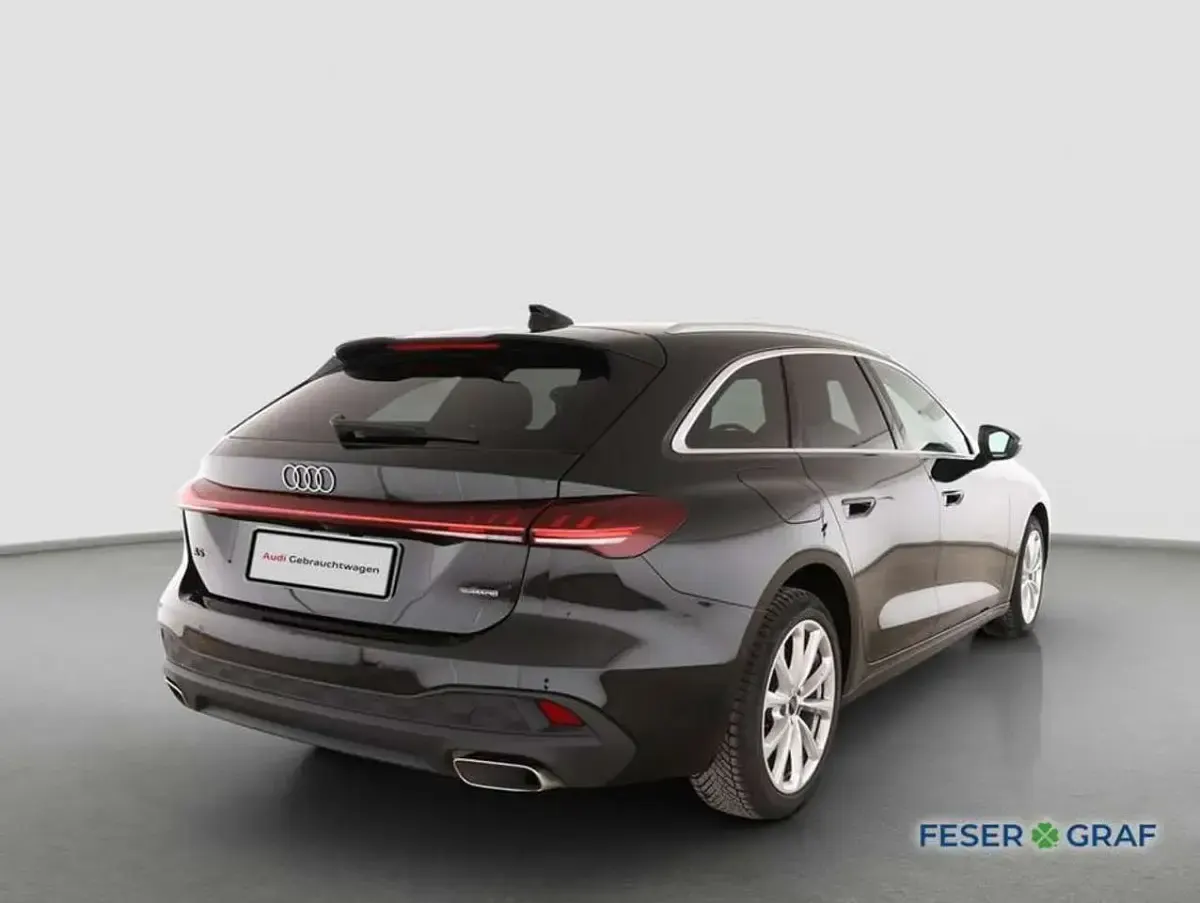 Gebraucht Audi A5 Sport 204 PS (150 kW) 2025 Mythosschwarz metallic Kombi
