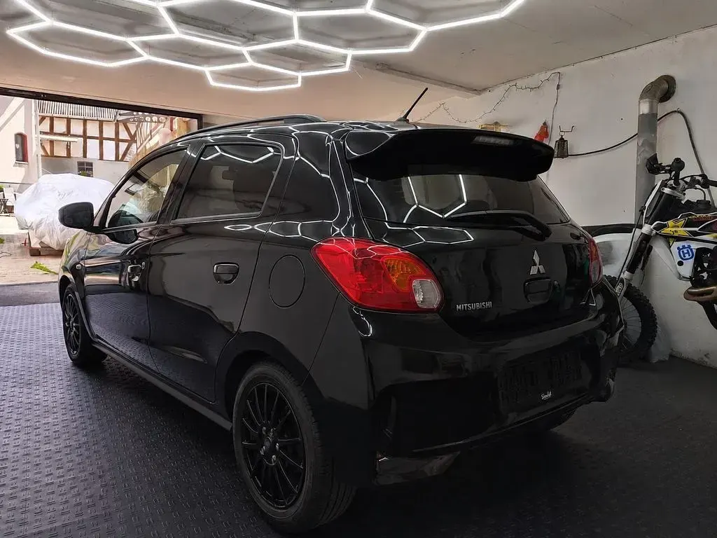 Gebraucht Mitsubishi Space Star Spirit 71 PS (52 kW) 2021 Schwarz Kleinwagen