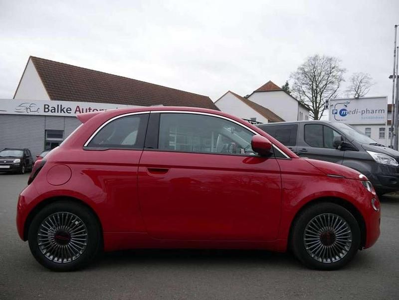 Gebraucht Fiat 500e Red 86 kW (118 PS) 2021 Rot Kleinwagen