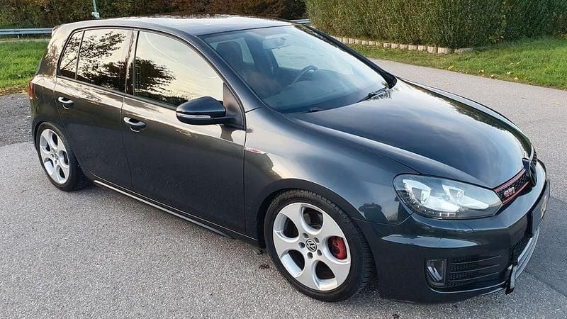 Grau Gebraucht 2012 VW Golf VI GTI Limousine | 10.450 € (Fairer Preis) - Bild 1/4