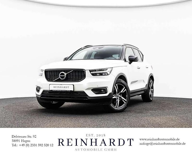Crystal white / metallic Gebraucht 2018 Volvo XC40 R-Design SUV | 19.750 € (Fairer Preis) - Bild 1/1