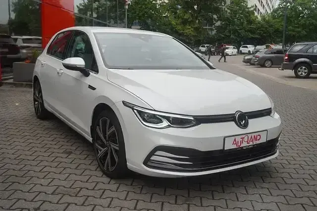 Gebraucht VW Golf VII Style 150 PS (110 kW) 2020 Weiß Limousine