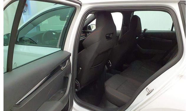 Gebraucht Skoda Octavia RS 265 PS (194 kW) 2025 Weiß Kombi