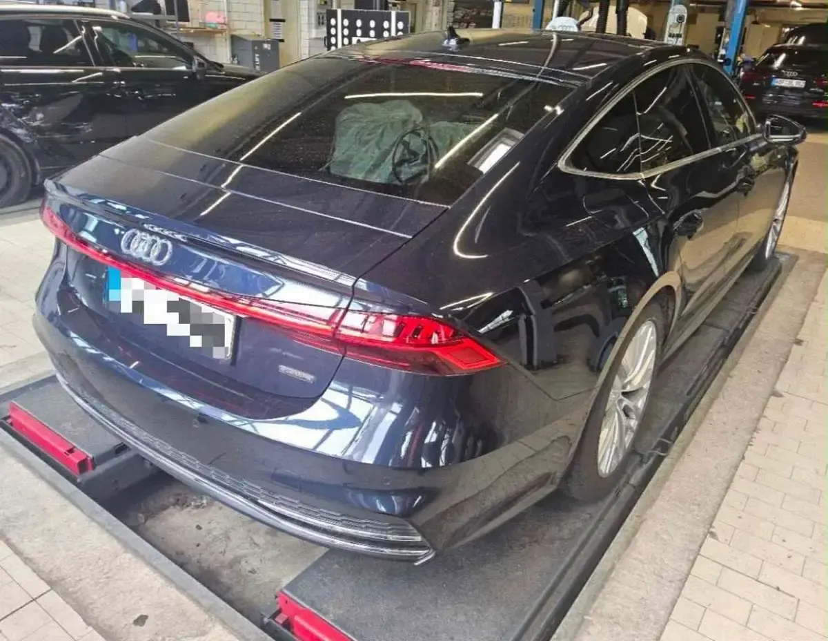 Gebraucht Audi A7 S-Line 299 PS (219 kW) 2023 Firmamentblau metallic Limousine