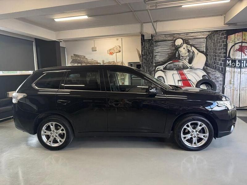 Gebraucht Mitsubishi Outlander 150 PS (110 kW) 2013 Schwarz SUV