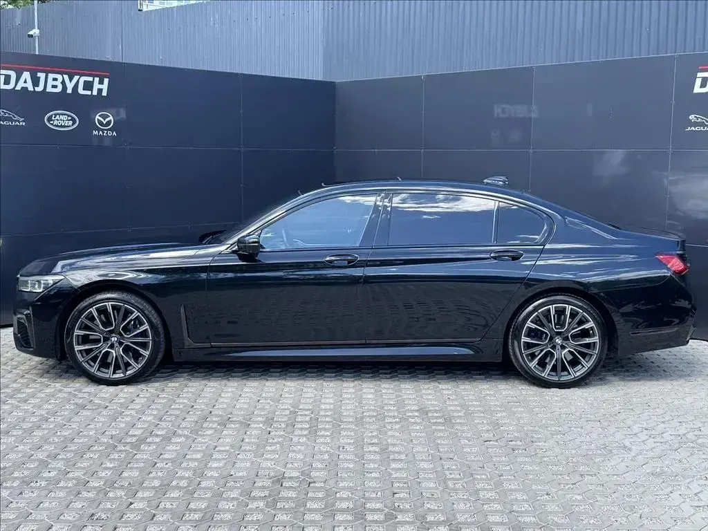 Gebraucht BMW 740L M Sport 340 PS (250 kW) 2021 Schwarz Limousine
