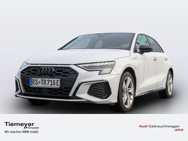 Weiß Gebraucht 2022 Audi A3 Sportback e-tron S-Line Limousine | 35.090 € - Bild 1/1