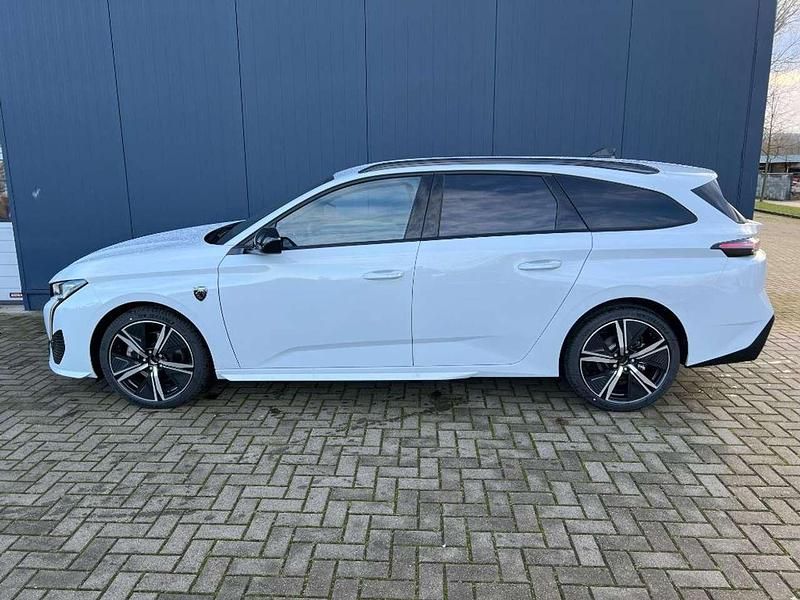 Gebraucht Peugeot 308 SW GT 131 PS (96 kW) 2025 Weiß Kombi