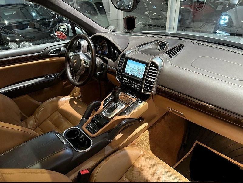 Gebraucht Porsche Cayenne GTS 420 PS (308 kW) 2012 Grau SUV