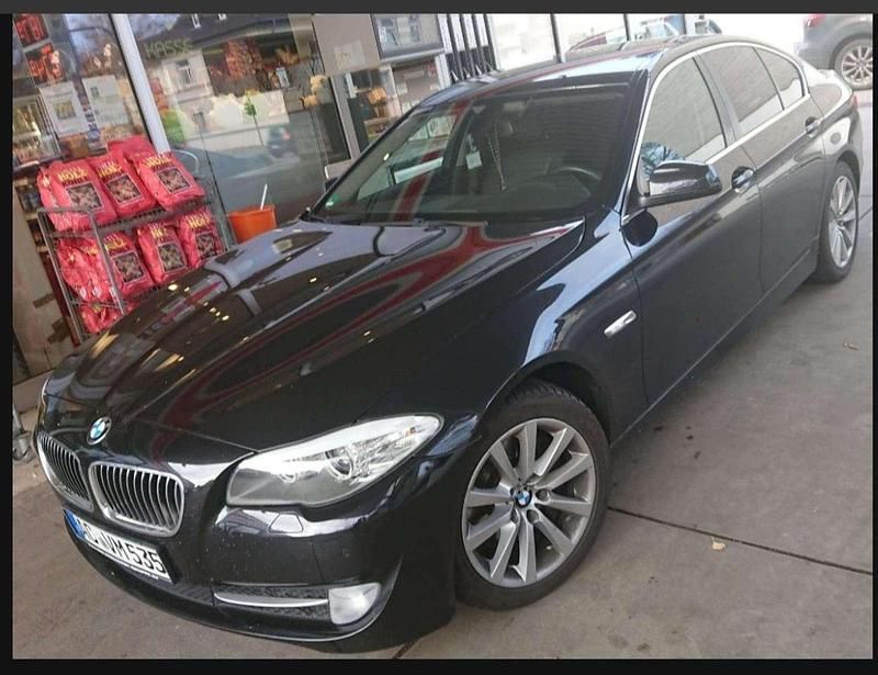 Schwarz Gebraucht 2010 BMW 535 Limousine | 13.500 € - Bild 1/4