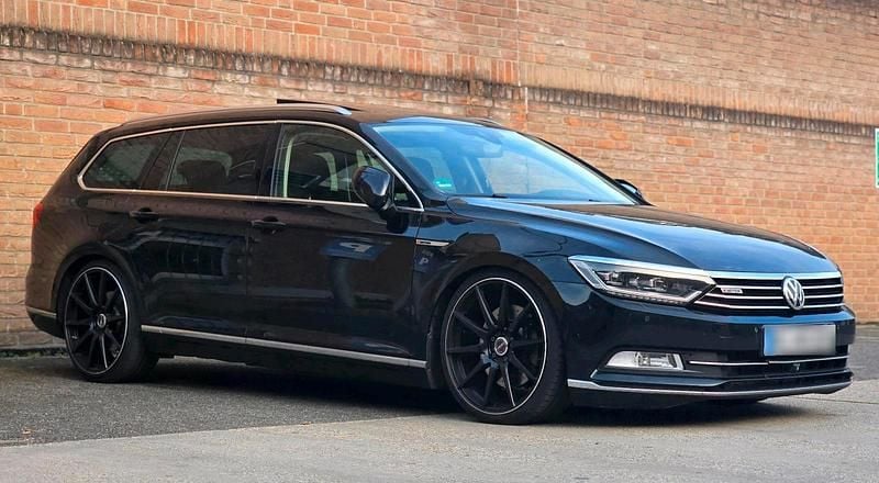 Gebraucht VW Passat Highline 240 PS (176 kW) 2015 Schwarz Kombi