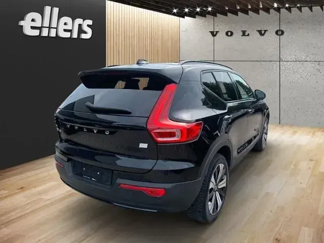 Gebraucht Volvo XC40 Plus 169 kW (231 PS) 2023 Schwarz SUV