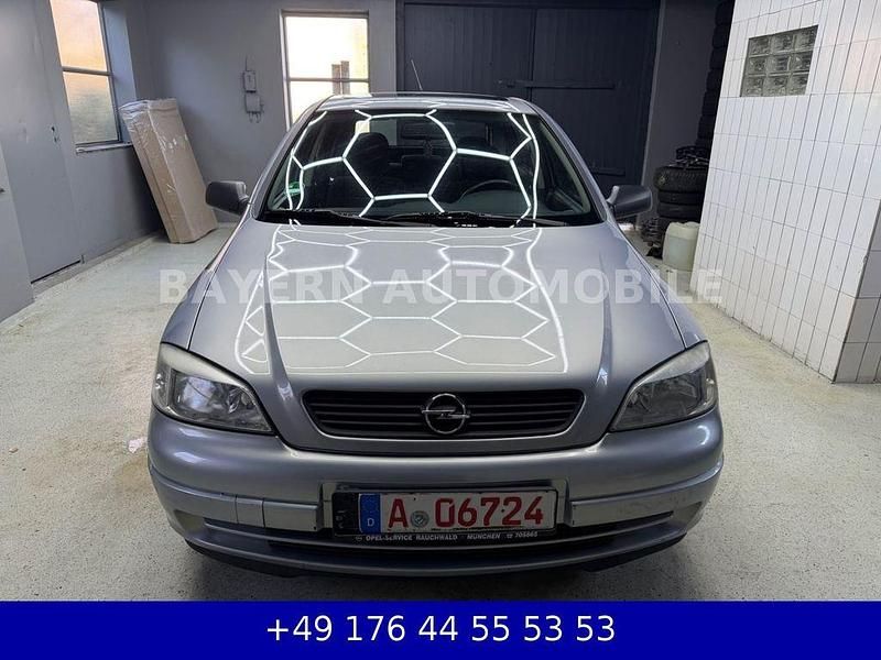 Gebraucht Opel Astra Edition 75 PS (55 kW) 1999 Silber Limousine