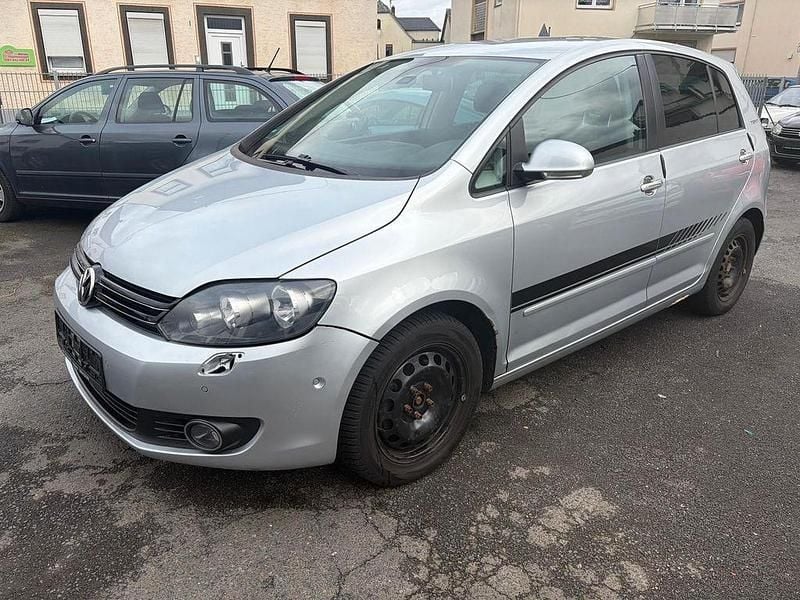 Gebraucht VW Golf VI Team 122 PS (89 kW) 2011 Silber Kleinwagen