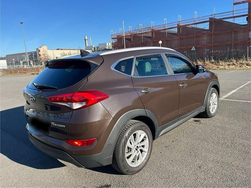 Gebraucht Hyundai Tucson 141 PS (103 kW) 2017 Braun SUV