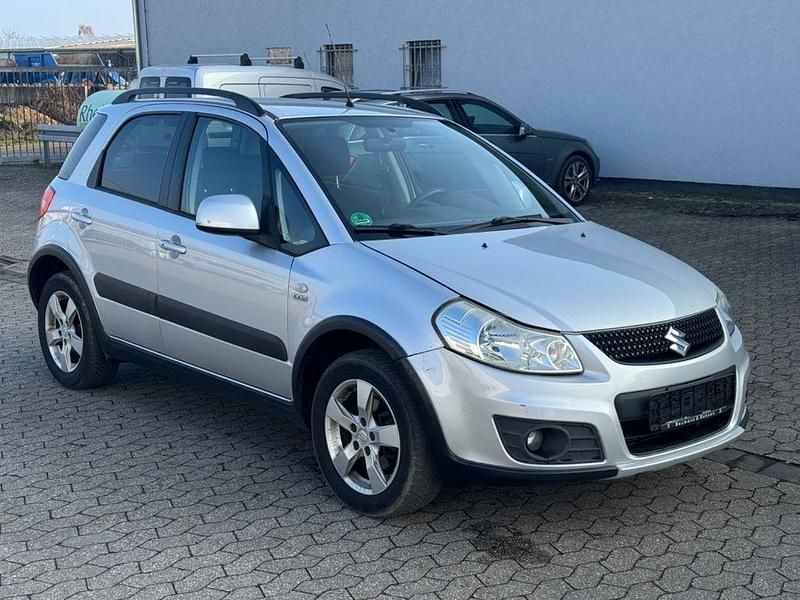 Gebraucht Suzuki SX4 135 PS (99 kW) 2010 Silber Limousine